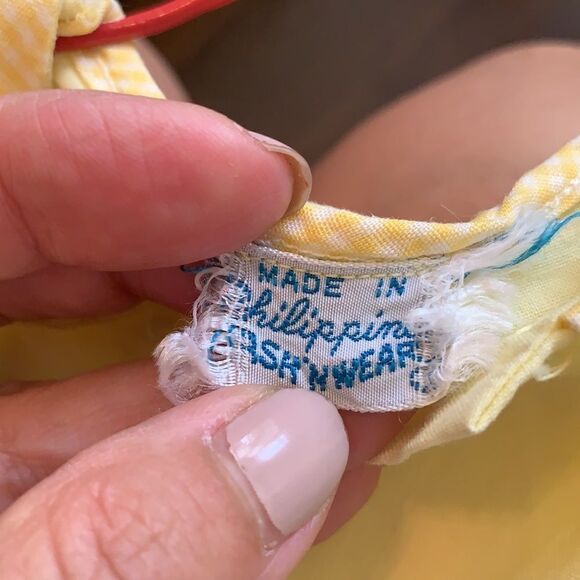 Vtg yellow little girl short sleeved shirt - Picture 6 of 7